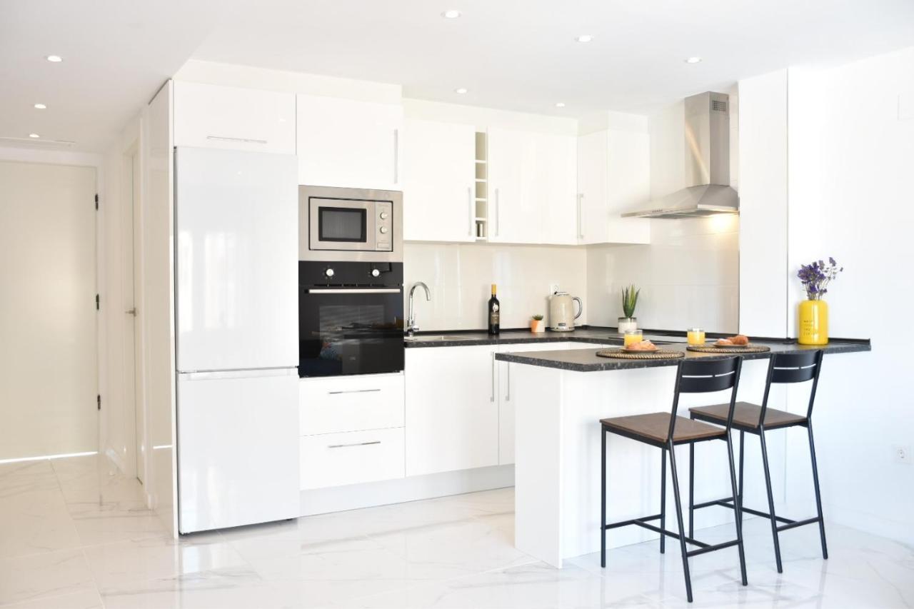 Myflats Deluxe Seafront Apartment Arenales del Sol Bagian luar foto