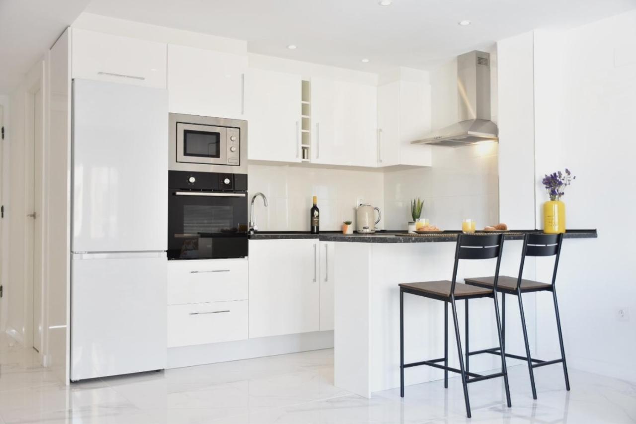 Myflats Deluxe Seafront Apartment Arenales del Sol Bagian luar foto