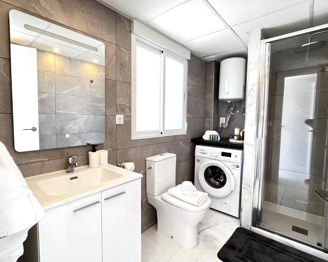 Myflats Deluxe Seafront Apartment Arenales del Sol Bagian luar foto
